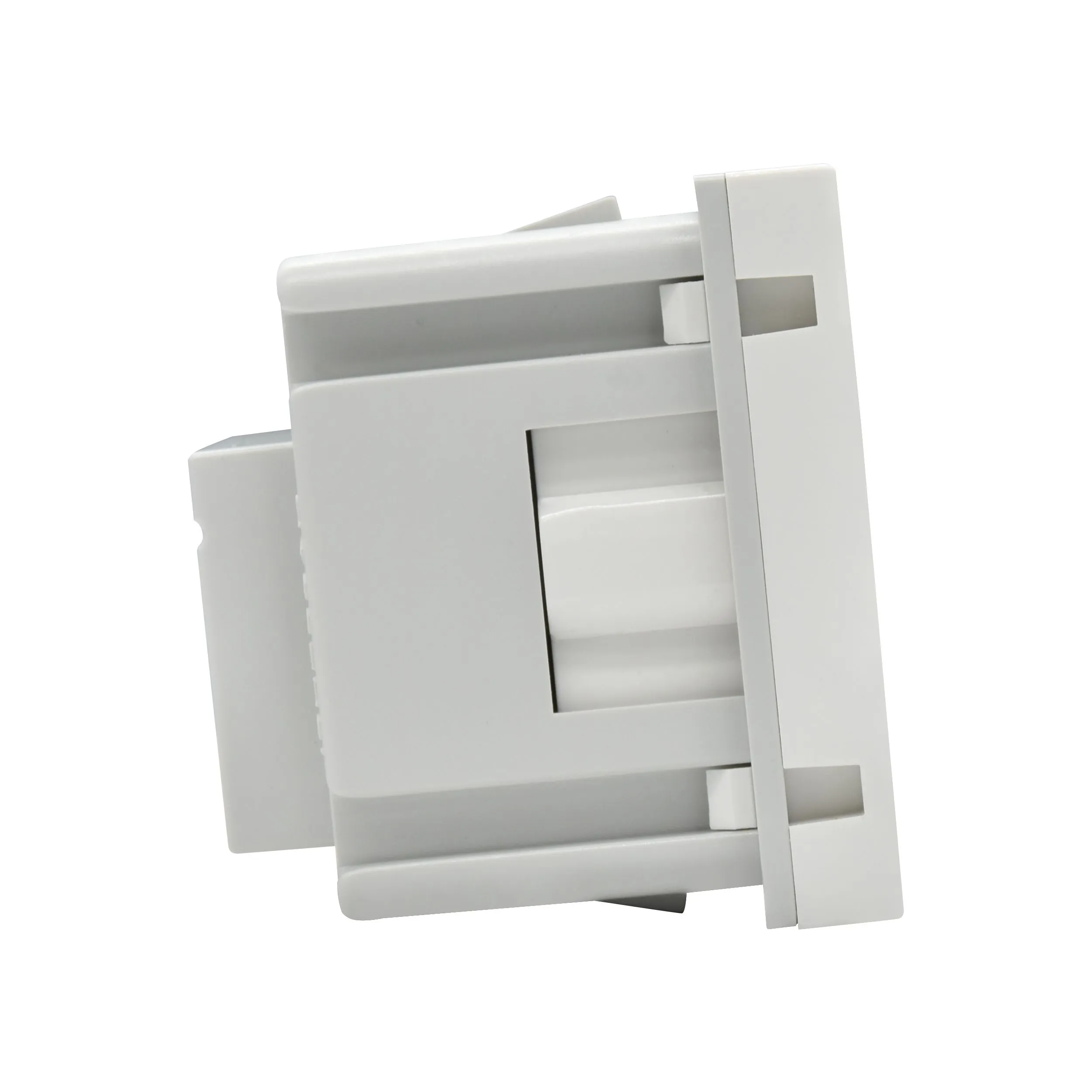 PRIMER РКС-20-30-П-К Розетка с заземляющим контактом защитной шторкой и винтовым зажимом (2 модуля) белая IEK - Фото 7