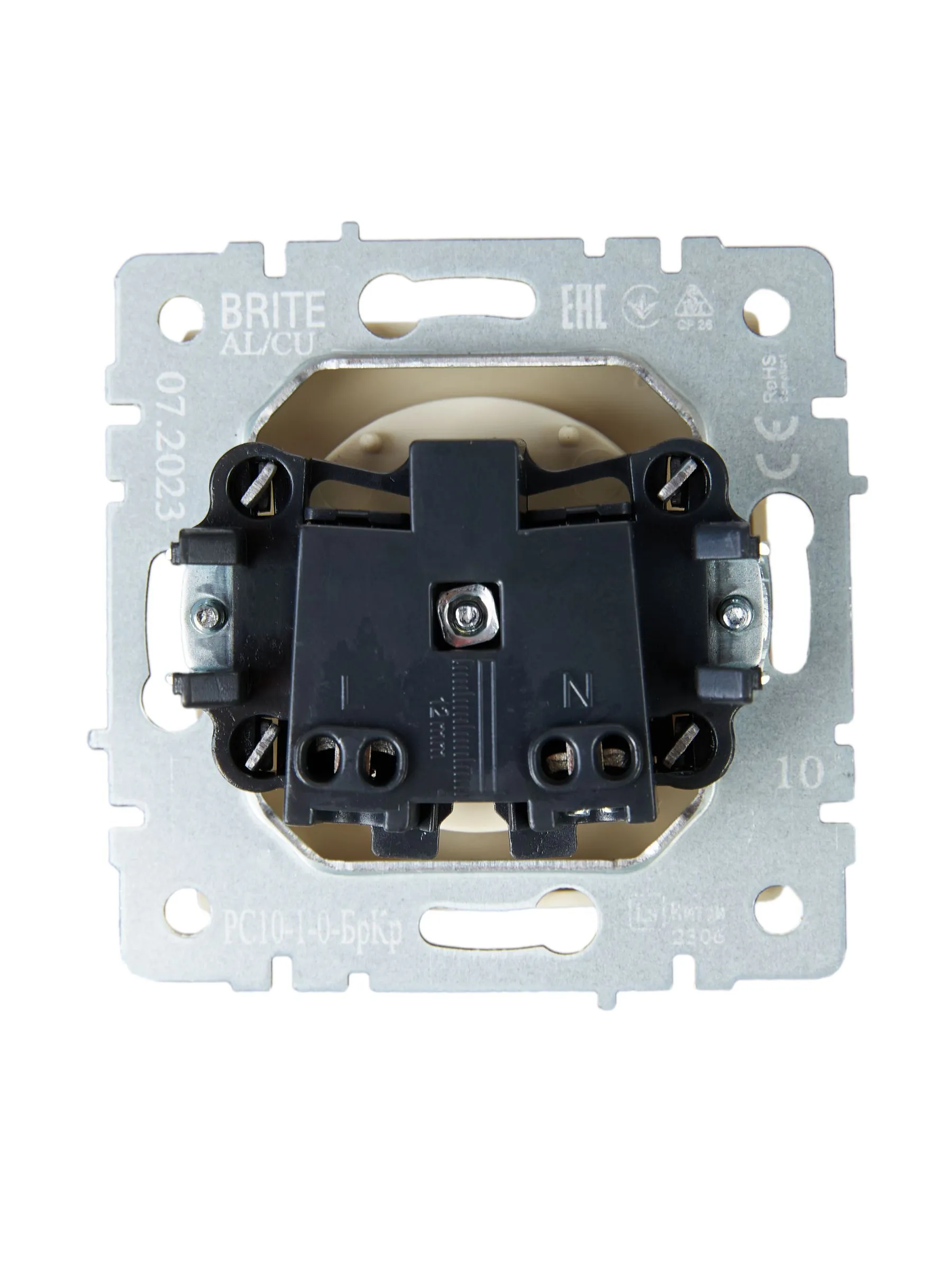 BRITE Розетка 1-местная без заземления без защитных шторок 10А РС10-1-0-БрКр бежевый IEK - Фото 4