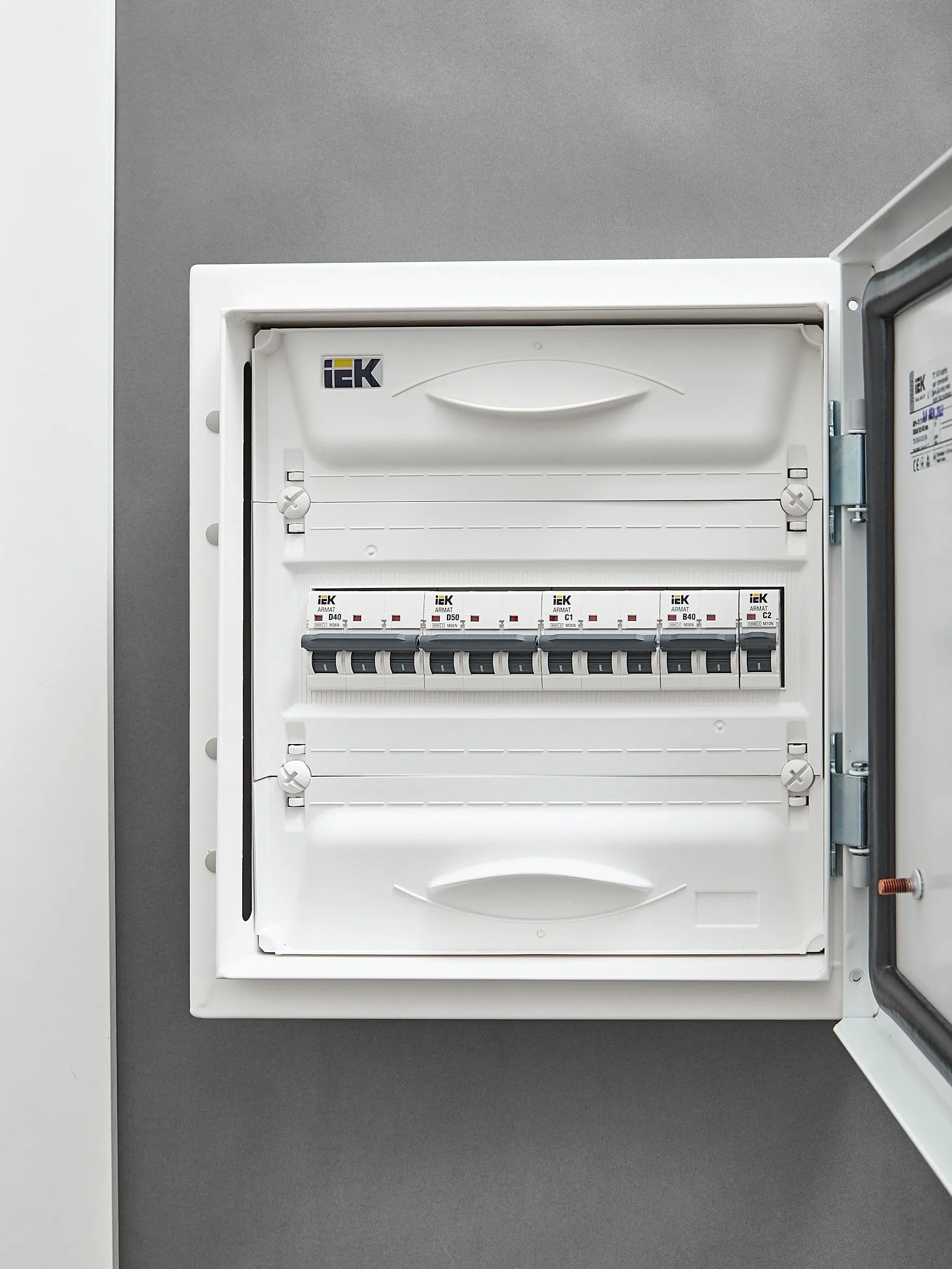 ARMAT Автоматический выключатель M06N 3P C 1А IEK - Фото 8