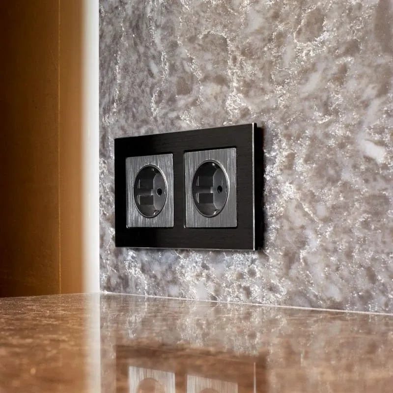 Розетка с заземлением (графит рифленый) Werkel - Фото 7