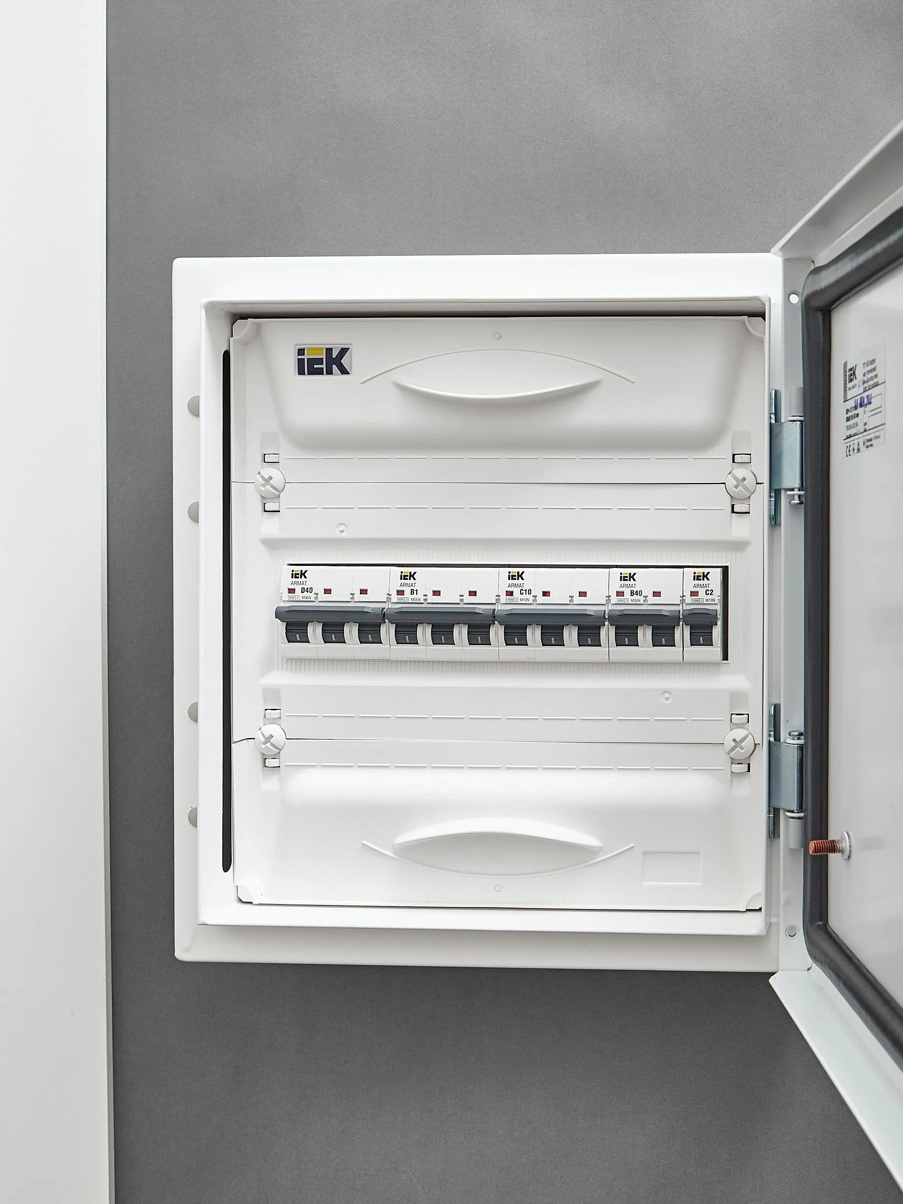 ARMAT Автоматический выключатель M10N 3P C 10А IEK - Фото 10