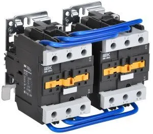 Контактор КМИ-48032 реверс 80А 400В/АС3 2NO;2NC IEK 