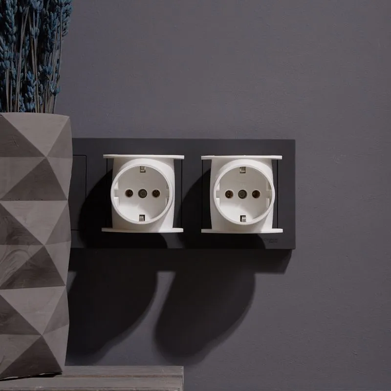 Набор тройников электрических универсальных 16А с/з, одно гнездо, белый (2 шт./уп.) REXANT - Фото 2