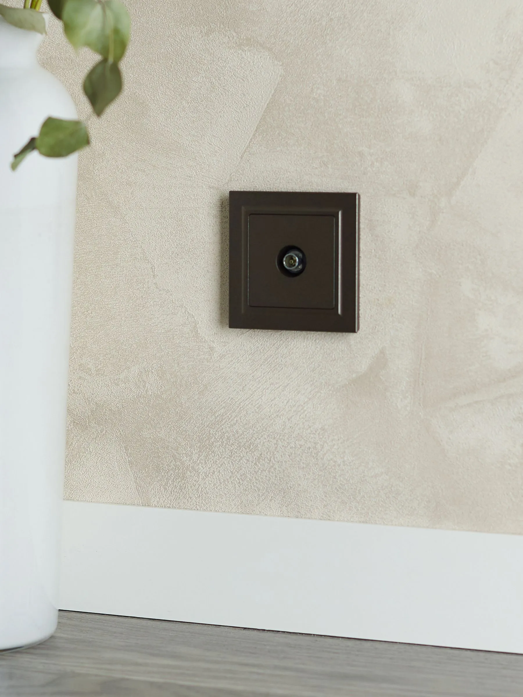 BRITE Розетка TV оконечная РТВ11-0-БрТБ темная бронза IEK - Фото 4