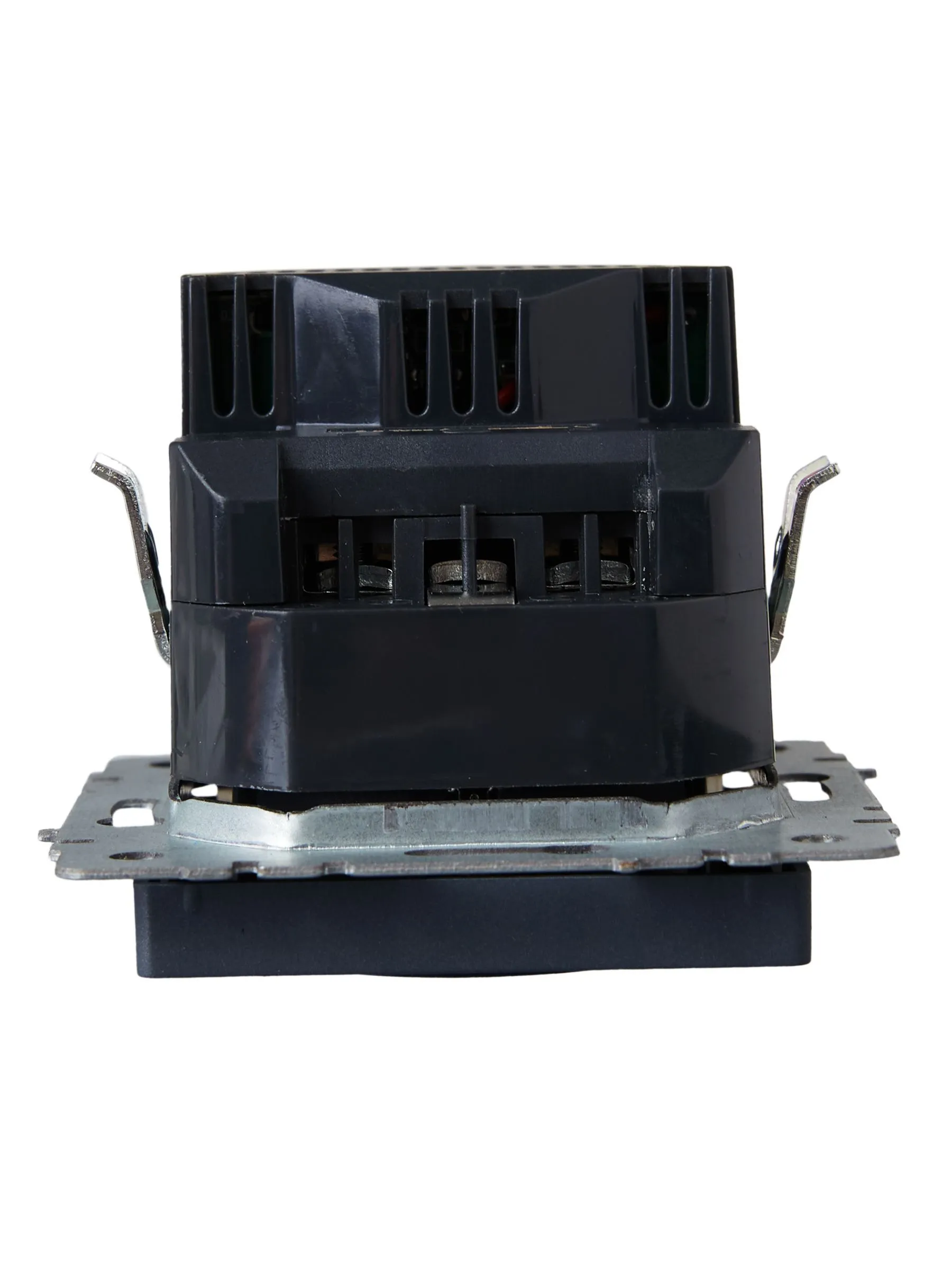 BRITE Розетка 1-местная с заземлением с защитными шторками 16А с USB A+A 5В 2,1А РЮш10-1-БрМ маренго IEK - Фото 6