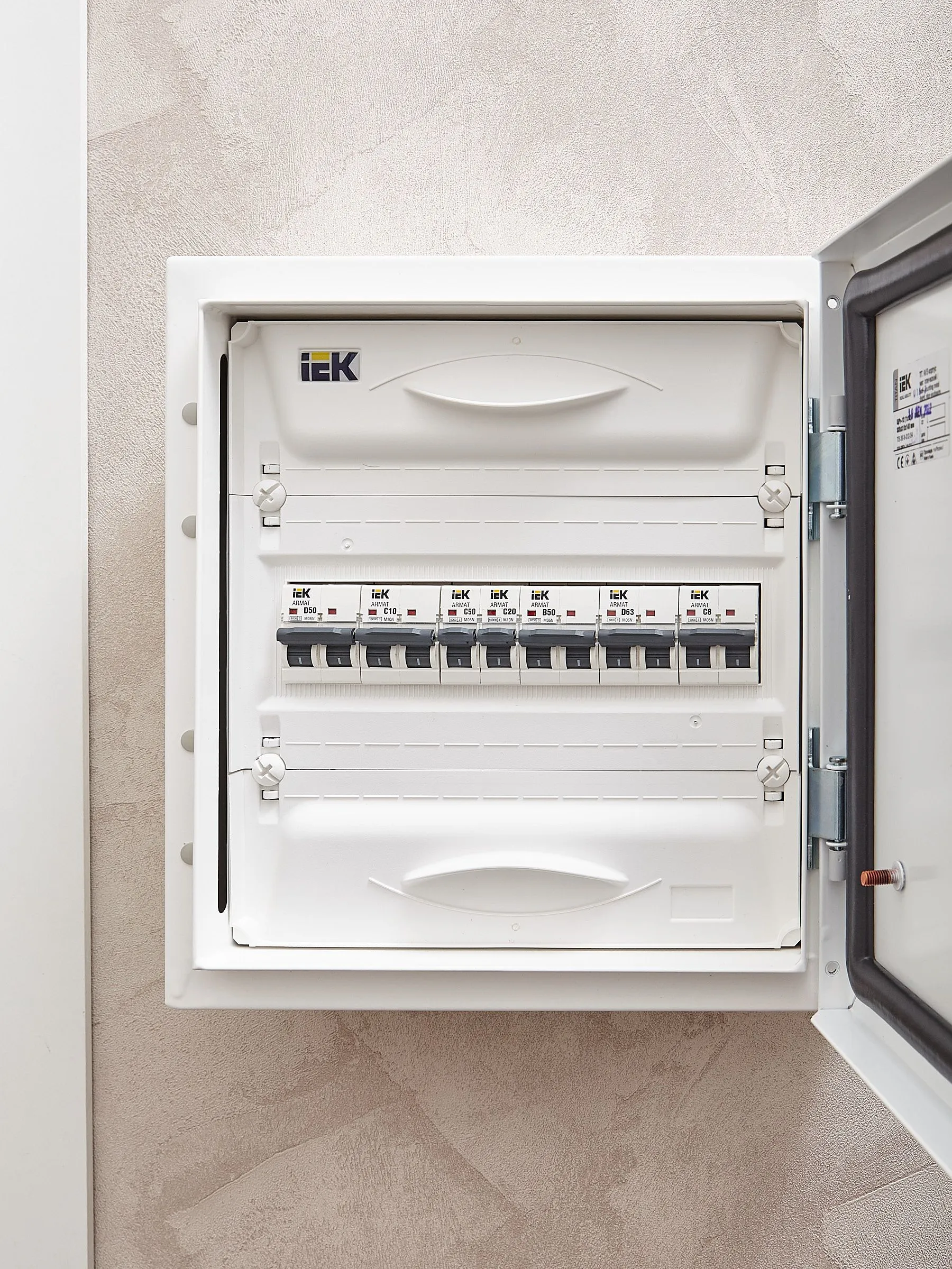 ARMAT Автоматический выключатель M10N 1P C 20А IEK - Фото 9