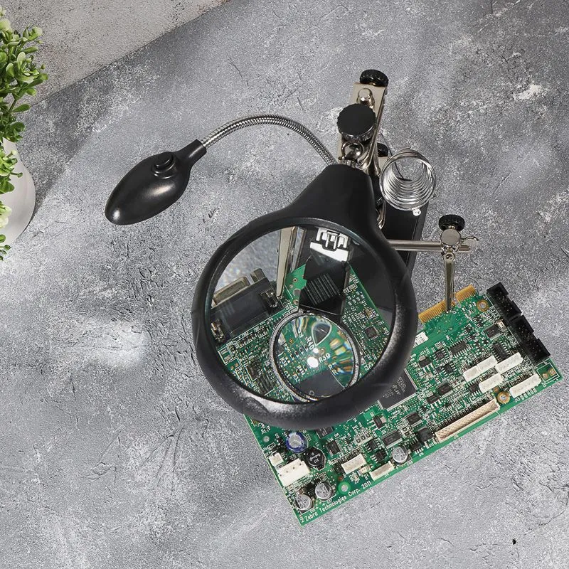 Держатель Третья рука, 2 зажима, лупа 90мм (2.5х) + 2х34мм, подставка паяльника, LED подсветка REXANT - Фото 3