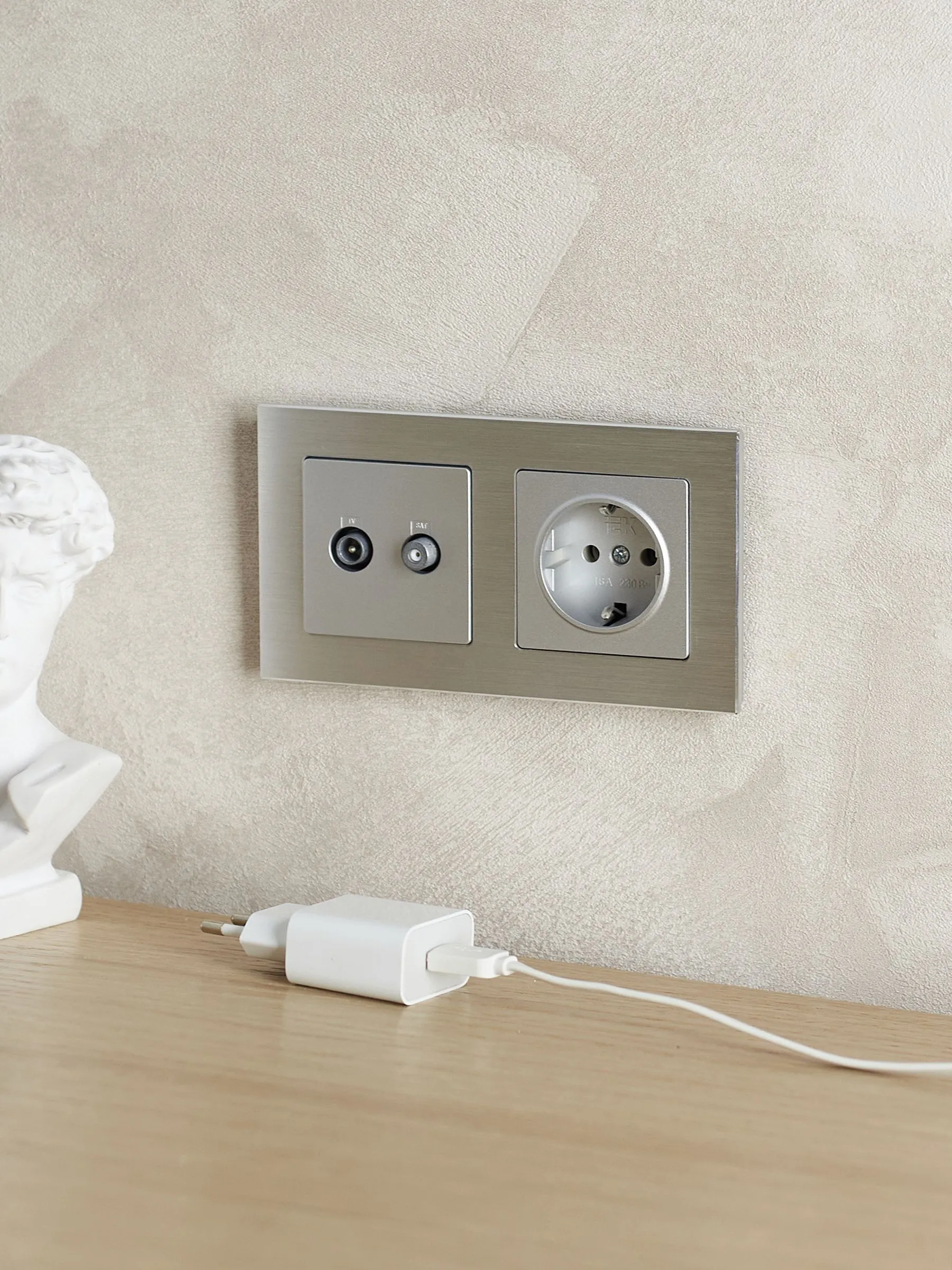 BRITE Рамка 2 -местная РУ-2-1-БрА металл алюминий IEK - Фото 5