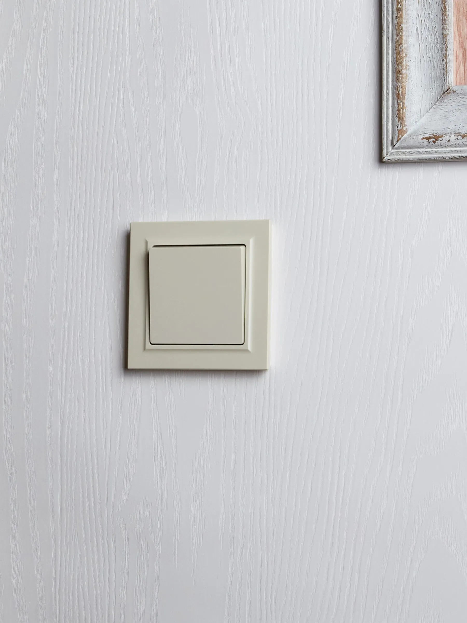 BRITE Выключатель 1-клавишный 10А в сборе ВСР10-1-0-БрКр бежевый IEK - Фото 7