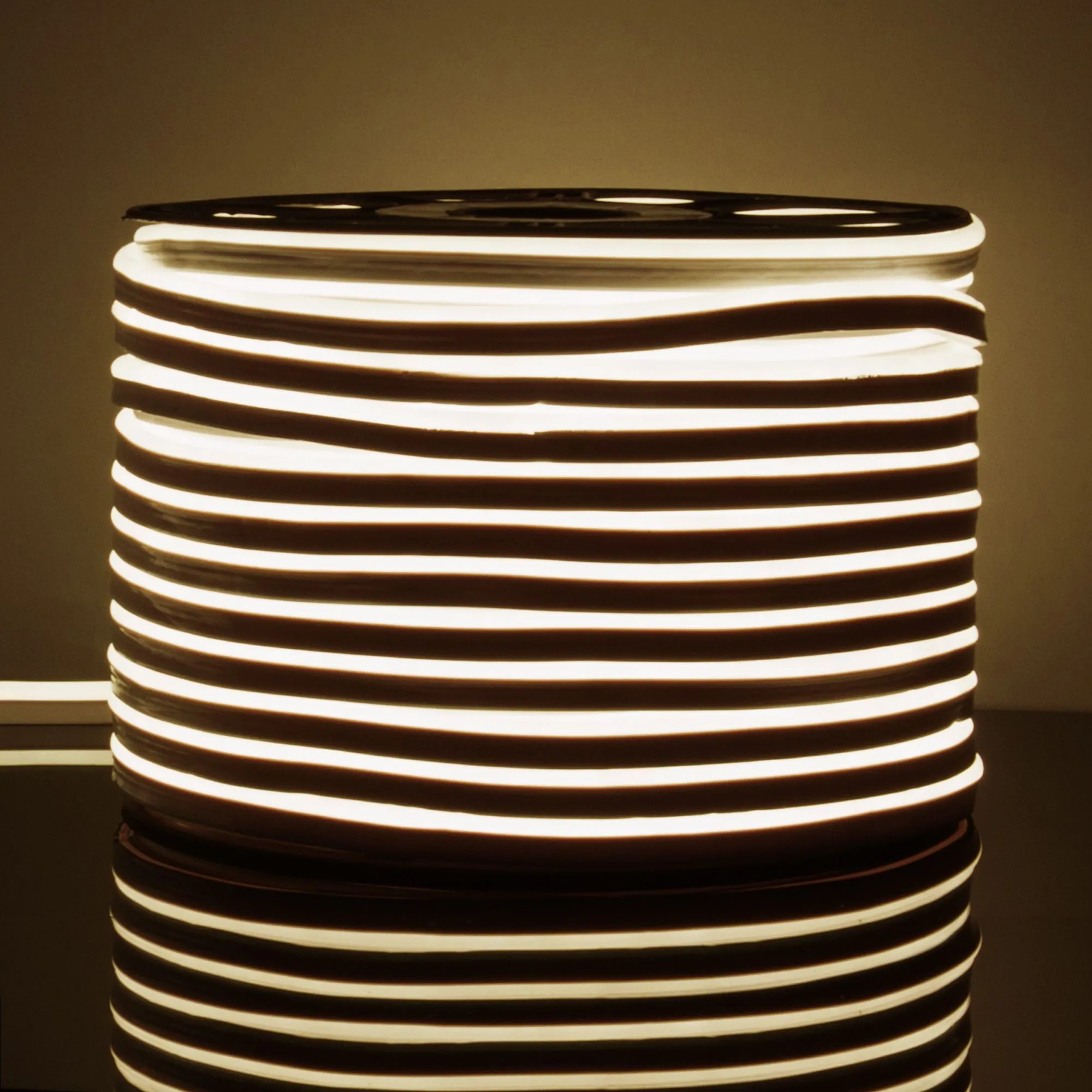 Гибкий неон светодиодный 220V 9,6W 120Led 2835 IP67 односторонний дневной белый, 50 м Elektrostandar - Фото 3