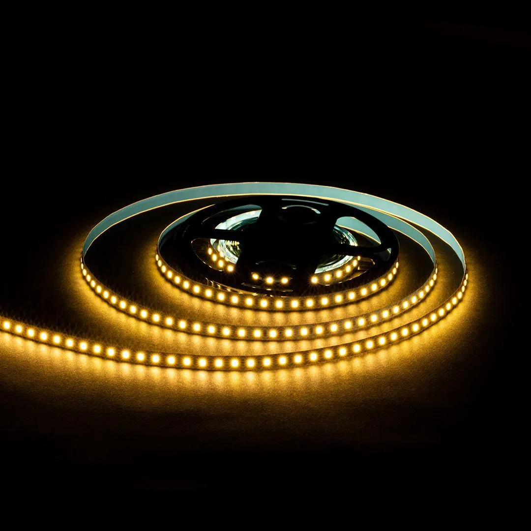 Светодиодная лента 12В, 9,6Вт/м, smd2835, 120д/м, IP20, 7Лм/чип, ширина подложки 8мм, 5м, т/б, 3000К LSE-256