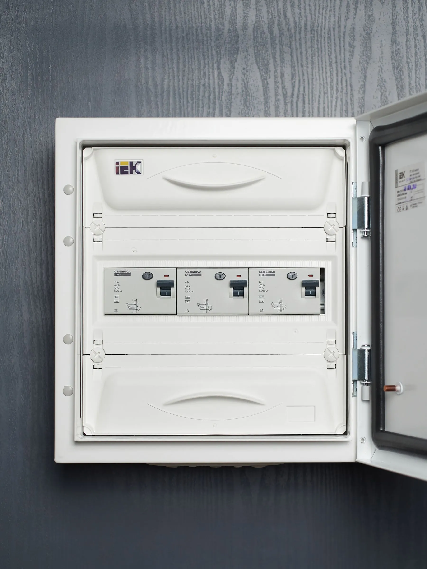 Выключатель дифференциальный (УЗО) ВД1-63 4Р 40А 30мА GENERICA - Фото 8