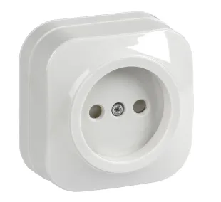 GLORY Розетка 1-местная для открытой установки без заземления с защитными шторками 10А РСш20-2-ХБ белый IEK 