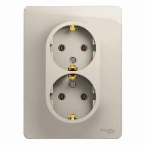 Розетка 2-м СП Glossa 16А IP20 250В с заземл. в сборе молоч. SE GSL000924 454449