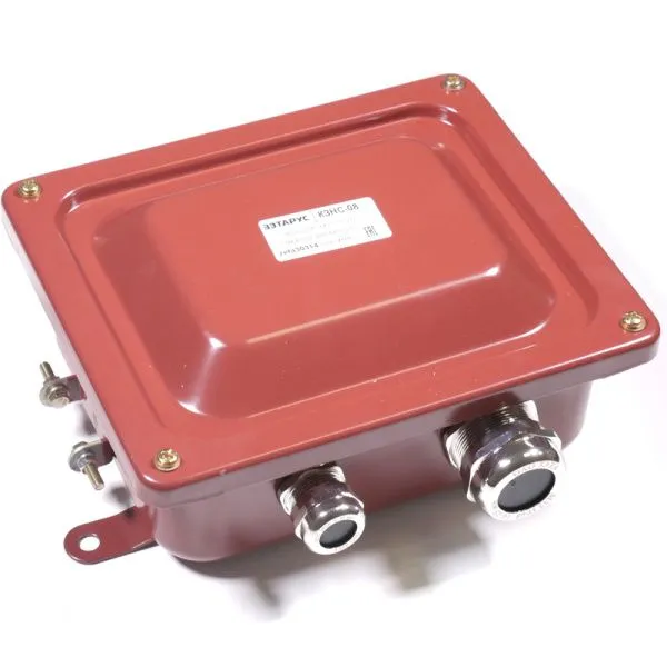 Коробка с зажимами наборными КЗНС-08 УХЛ1,5  IP65  латунный ввод ГОФРОМАТИК (ЗЭТАРУС)