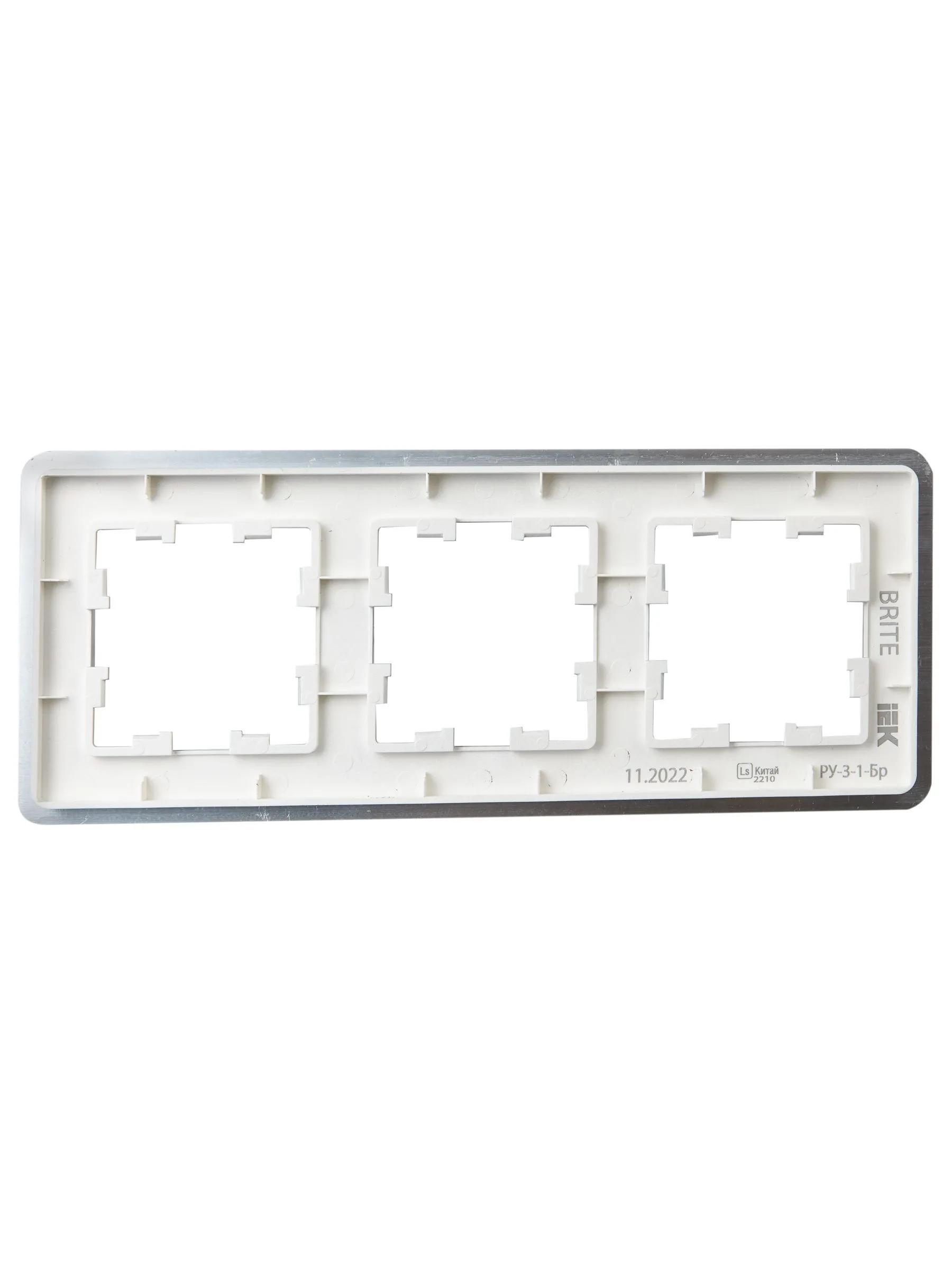BRITE Рамка 3-местная РУ-3-1-Бр металл алюминий RE AL IEK - Фото 4