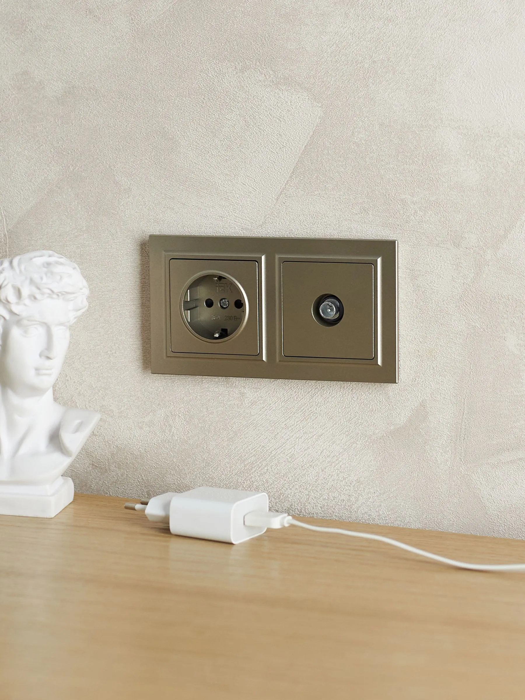 BRITE Рамка 2-местная РУ-2-БрШ шампань IEK - Фото 3