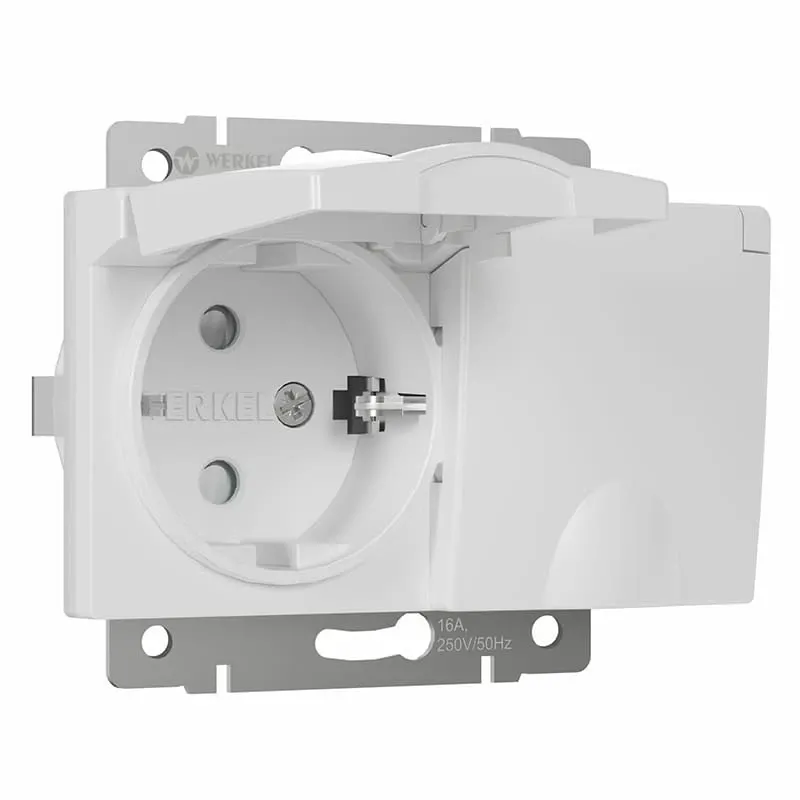 Розетка двойная влагозащ. с зазем. с защит. крышками и шторками (белый) Werkel