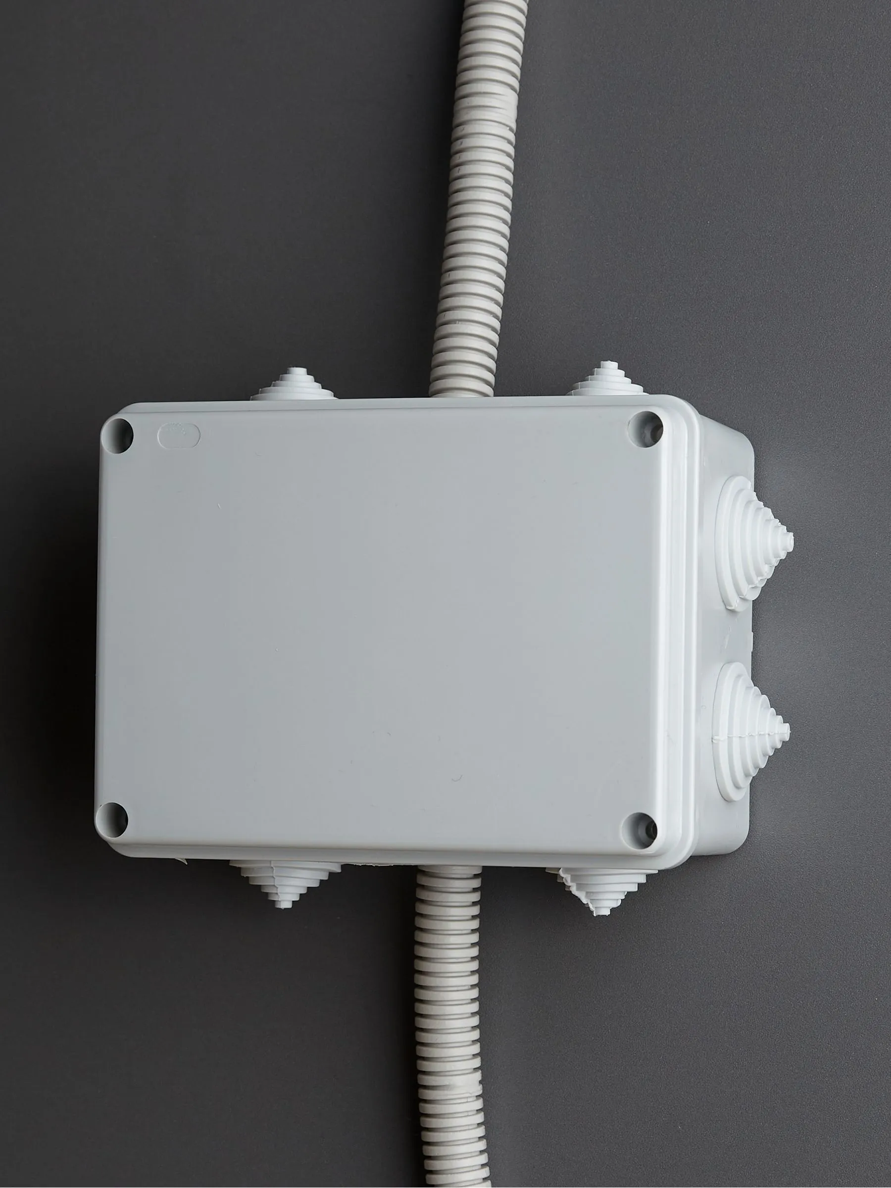 Коробка распаячная КМ41242 для открытой проводки безгалогенная (HF) 150х110х70мм IP55 10 гермовводов серая IEK - Фото 5