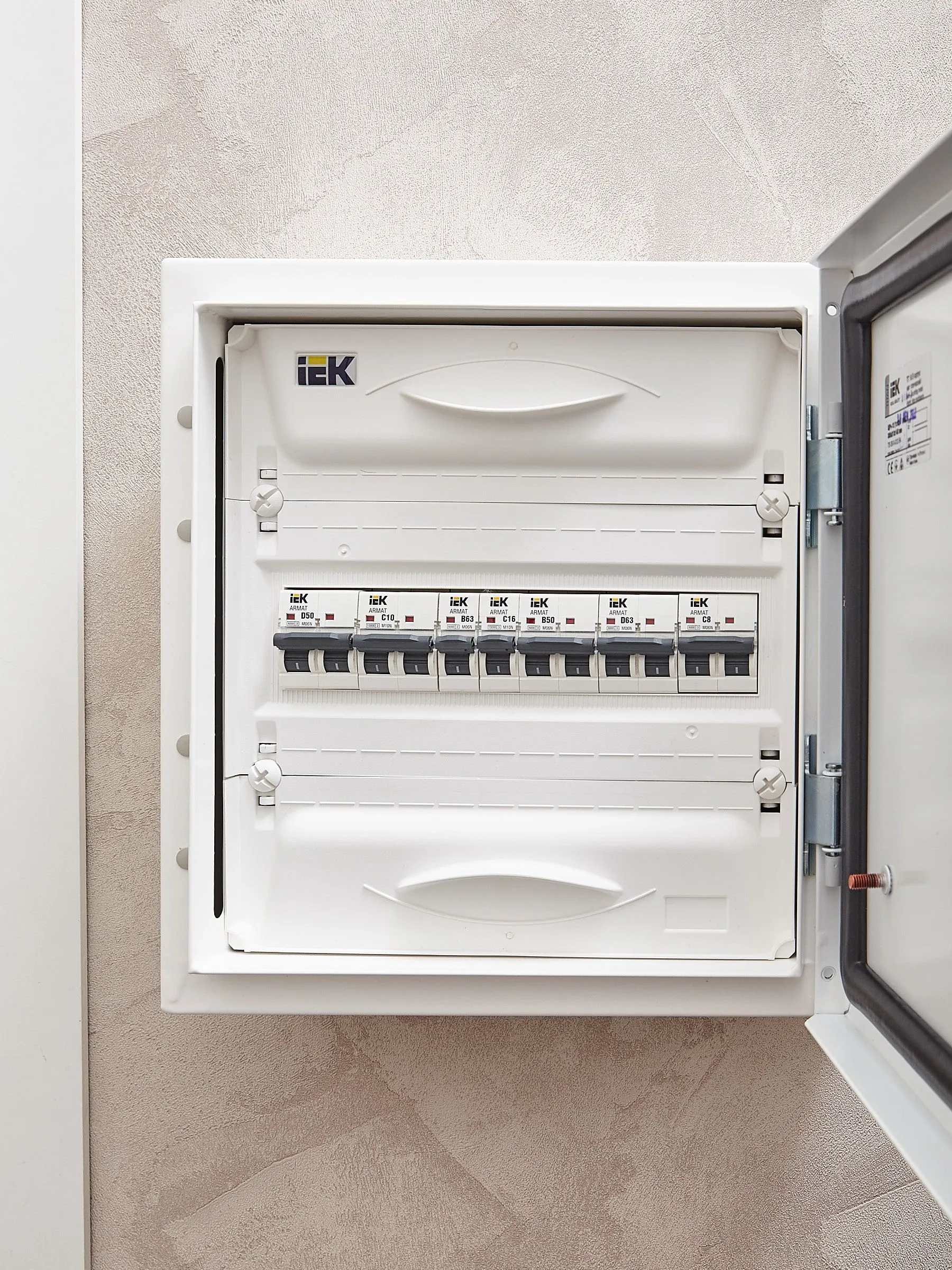 ARMAT Автоматический выключатель M06N 1P B 63А IEK - Фото 4