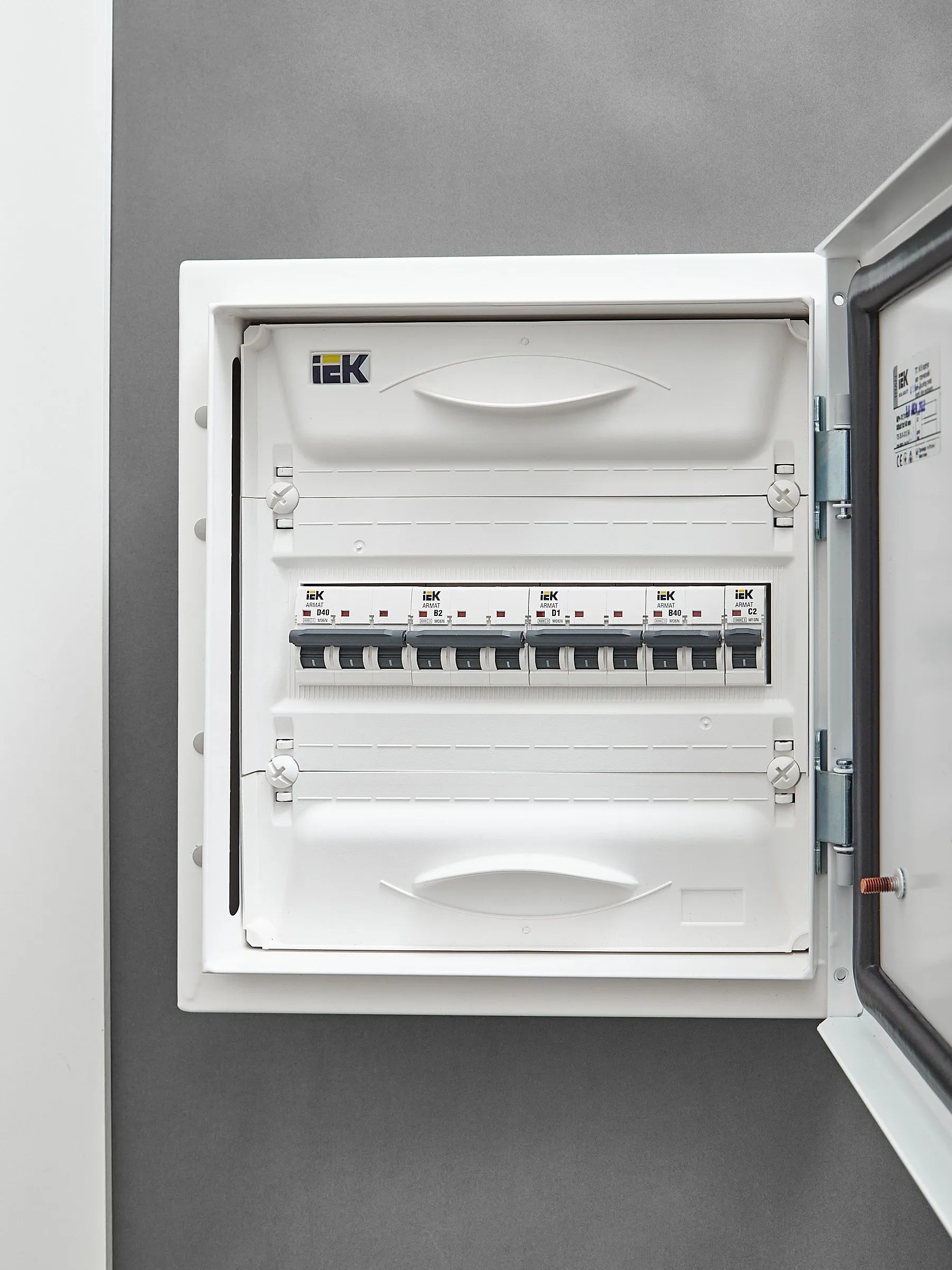ARMAT Автоматический выключатель M06N 3P B 2А IEK - Фото 2