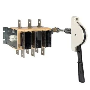 ВР32У-39A71240-R 630А, 2 направ. с д/г камерами, с передней смещённой рукояткой EKF MAXima 