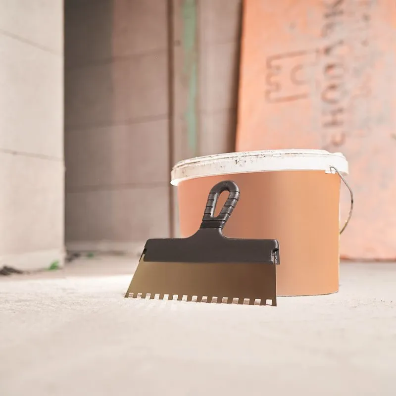 Шпатель фасадный REXANT 250 мм зуб 8х8 нержавеющая сталь, пластмассовая ручка - Фото 3