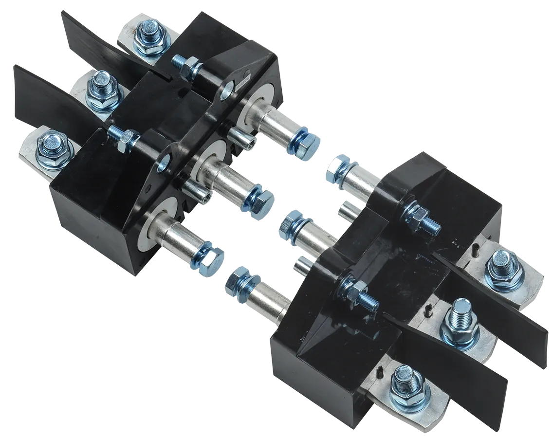 Панель втычная ПМм1-400е/630е c задним резьбовым присоединением для ВА88-39 MASTER с электронным расцепителем IEK