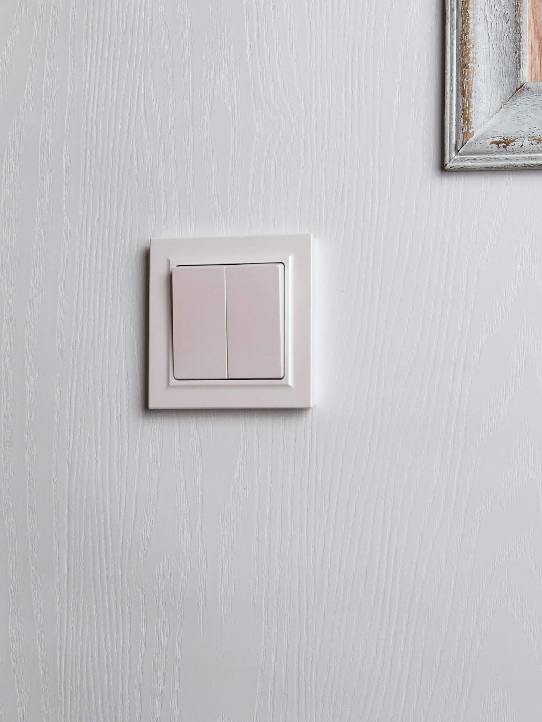 BRITE Выключатель 2-клавишный 10А в сборе ВСР10-2-0-БрЖ жемчуг IEK - Фото 6