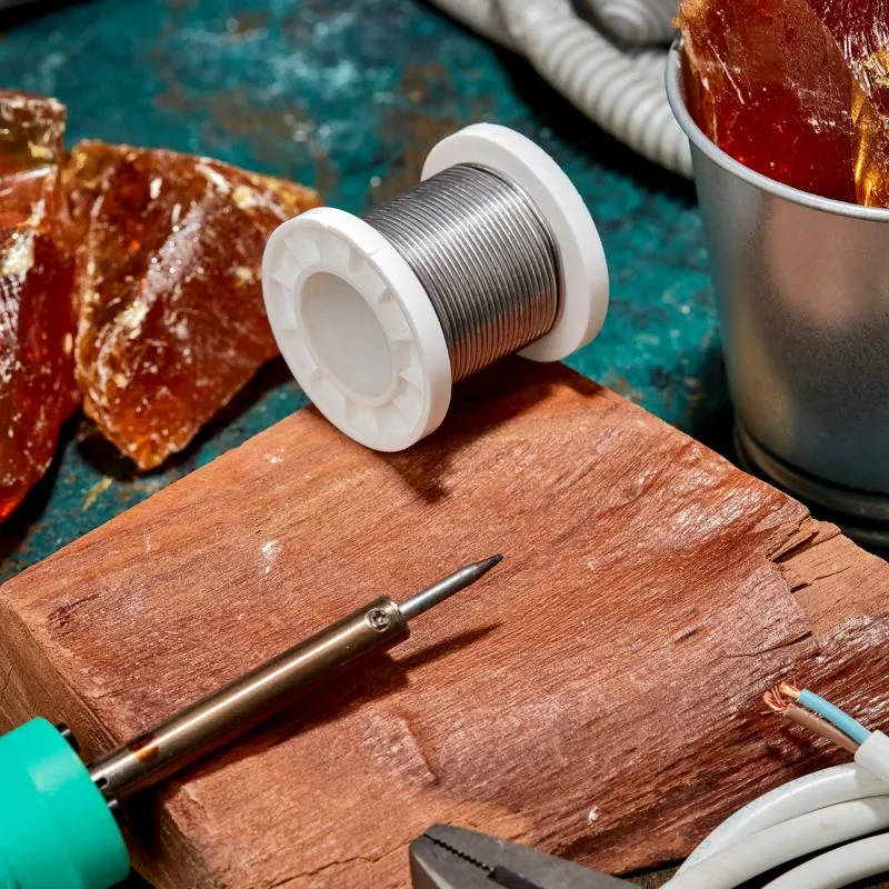 Припой с канифолью ПОС-61, 100г, Ø1,5мм, (олово 61%, свинец 39%), катушка REXANT - Фото 4