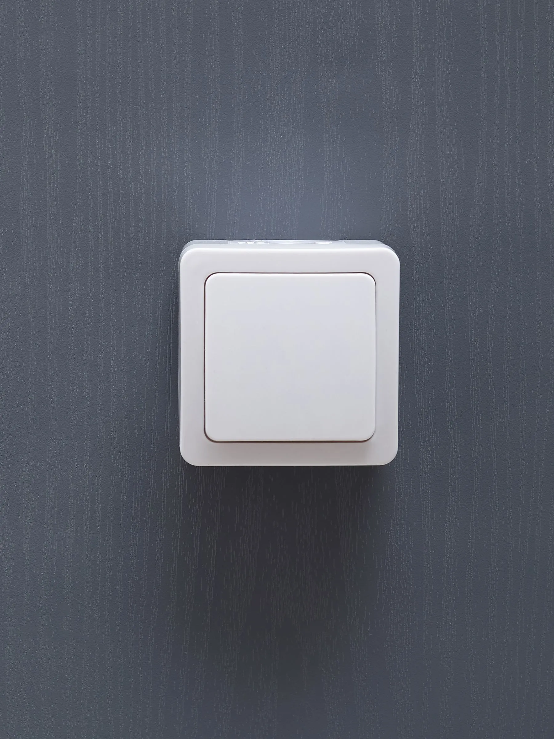 Выключатель 1-клавишный для открытой установки проходной ВСп20-1-0-ГПБ IP54 ГЕРМЕС PLUS (цвет клавиши: белый) IEK - Фото 4