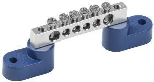 Шина N "ноль" на двух угловых изоляторах с никелевым покрытием ШНИ-6х9-6-У2-С IEK YNN10-06-C2-K07-N