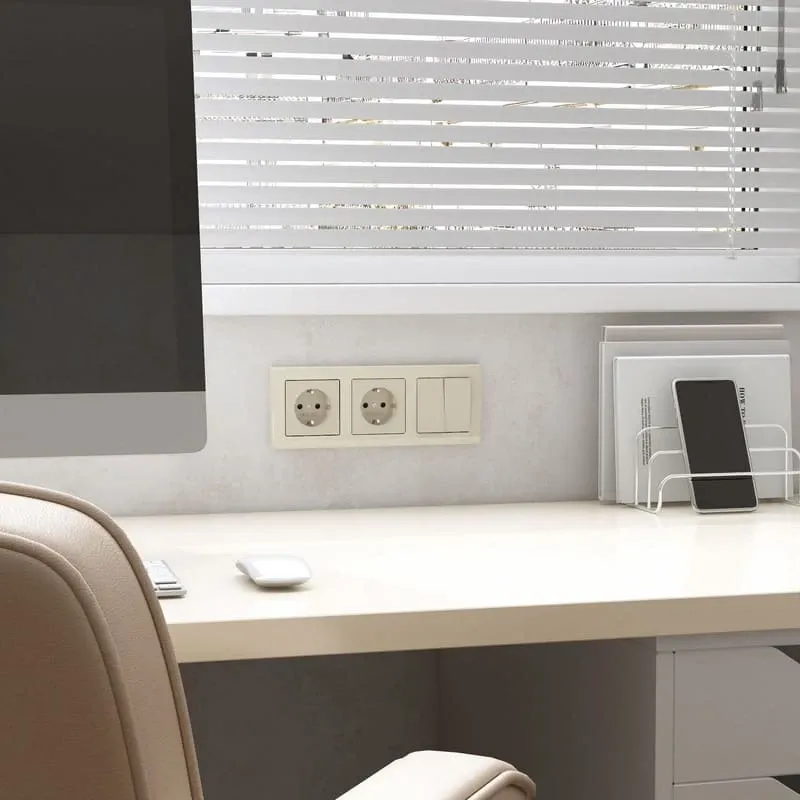 Рамка на 3 поста Stark (слоновая кость) Werkel - Фото 2