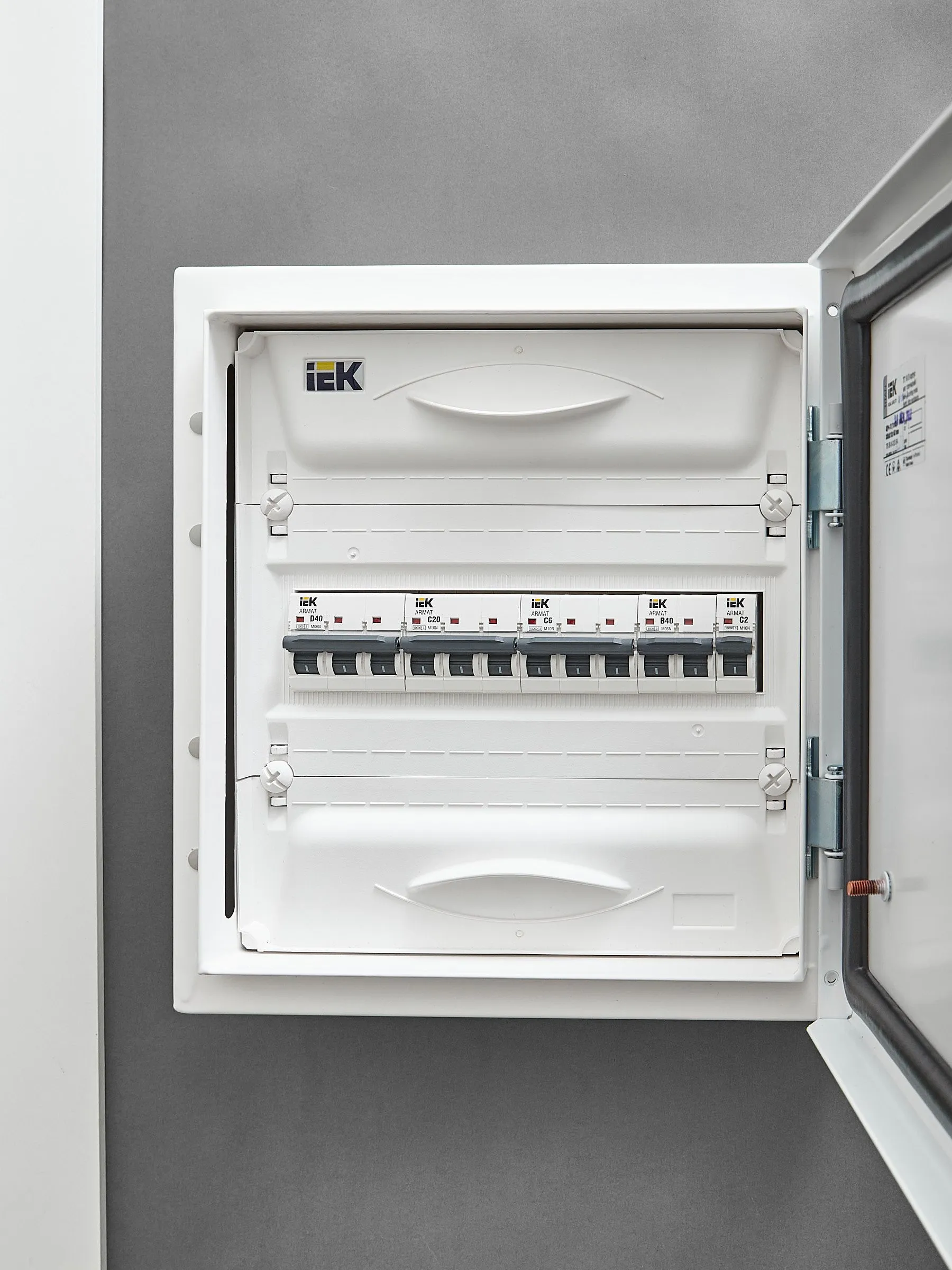 ARMAT Автоматический выключатель M10N 3P C 20А IEK - Фото 10