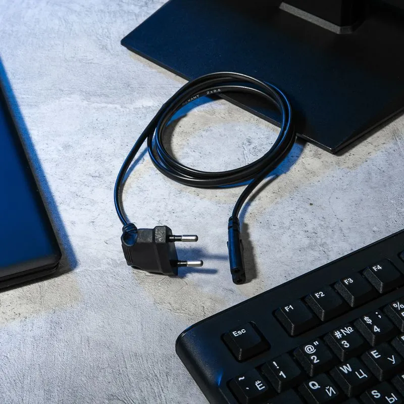 Шнур сетевой, вилка угловая  СЕЕ 7/16 - разъем IEC 320 C7, кабель 2x0,5 мм², длина 1,5 метра (PE пакет) REXANT - Фото 2