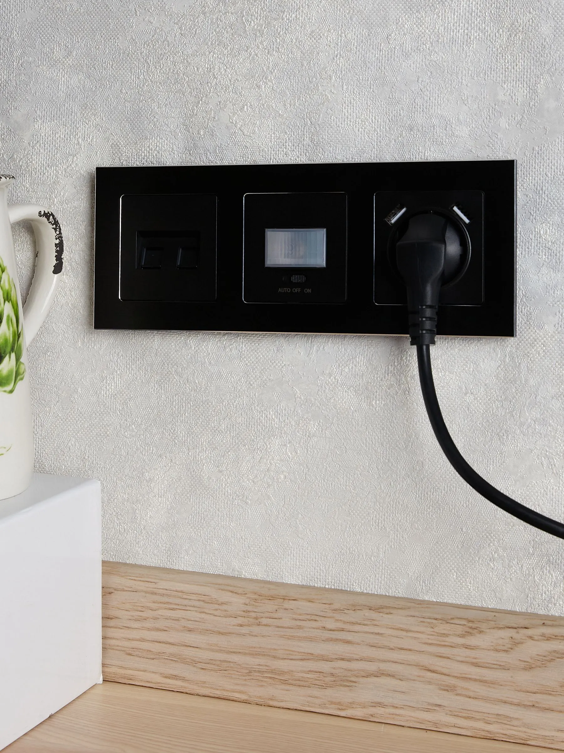 BRITE Рамка 3 -местная РУ-3-1-БрЧ металл черный IEK - Фото 5