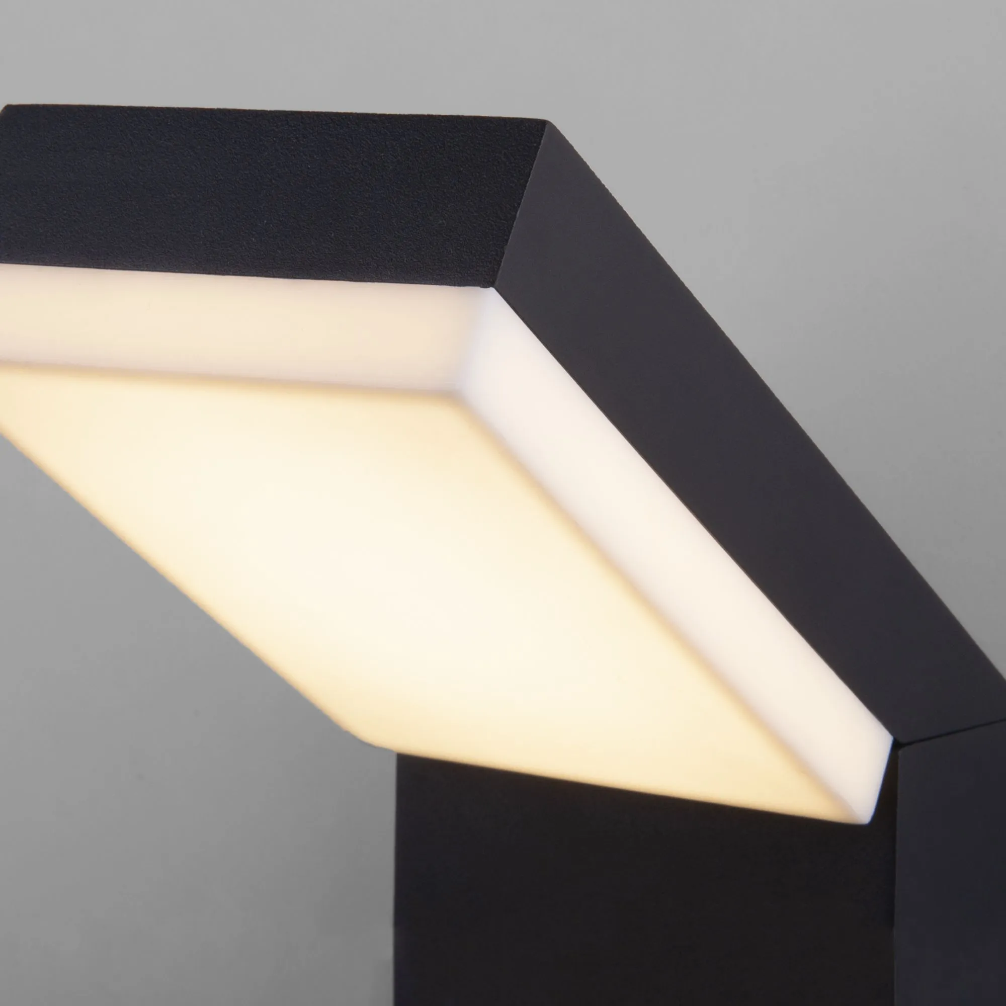 Светильник светодиодный уличный настенный Sensor IP54 (с датчиком движения) 1541 TECHNO LED черный E - Фото 4