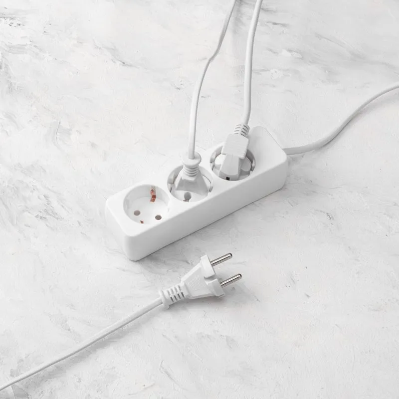 Удлинитель 3 гнезда, 3м, 3х0,75мм², с/з, белый  PROconnect - Фото 2