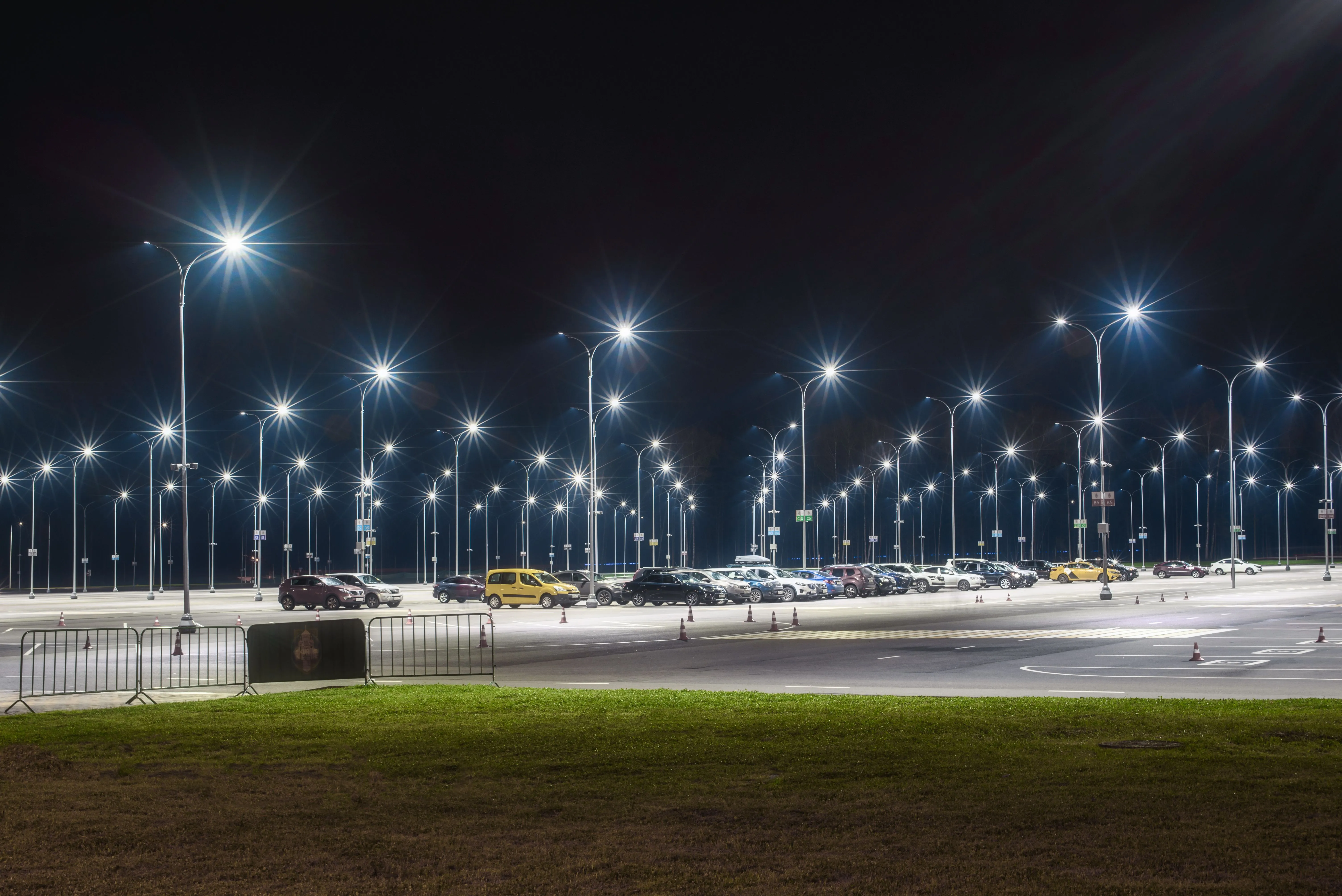 Светильник светодиодный консольный ДКУ 1002-30Д 5000К IP65 серый IEK - Фото 3