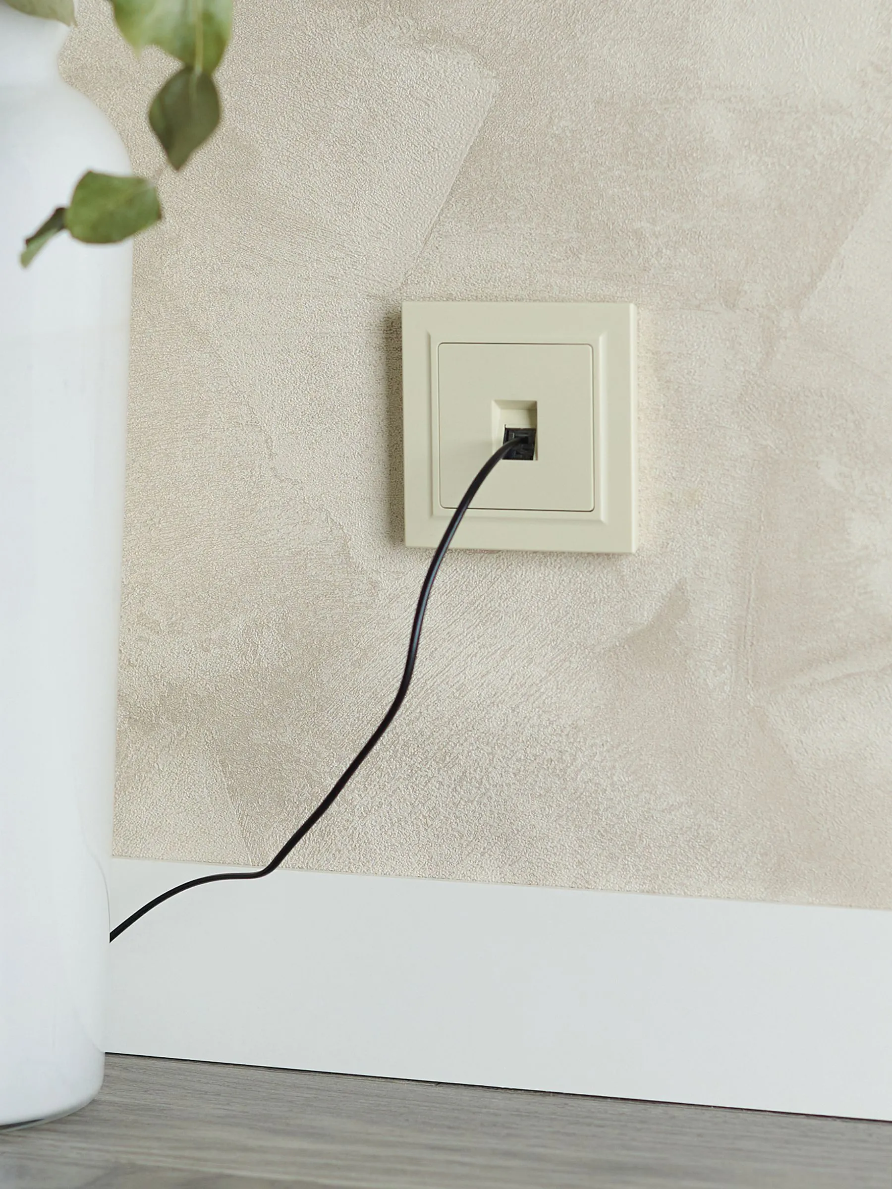 BRITE Розетка компьютерная RJ45 кат.5E РК10-БрКр бежевый IEK - Фото 5