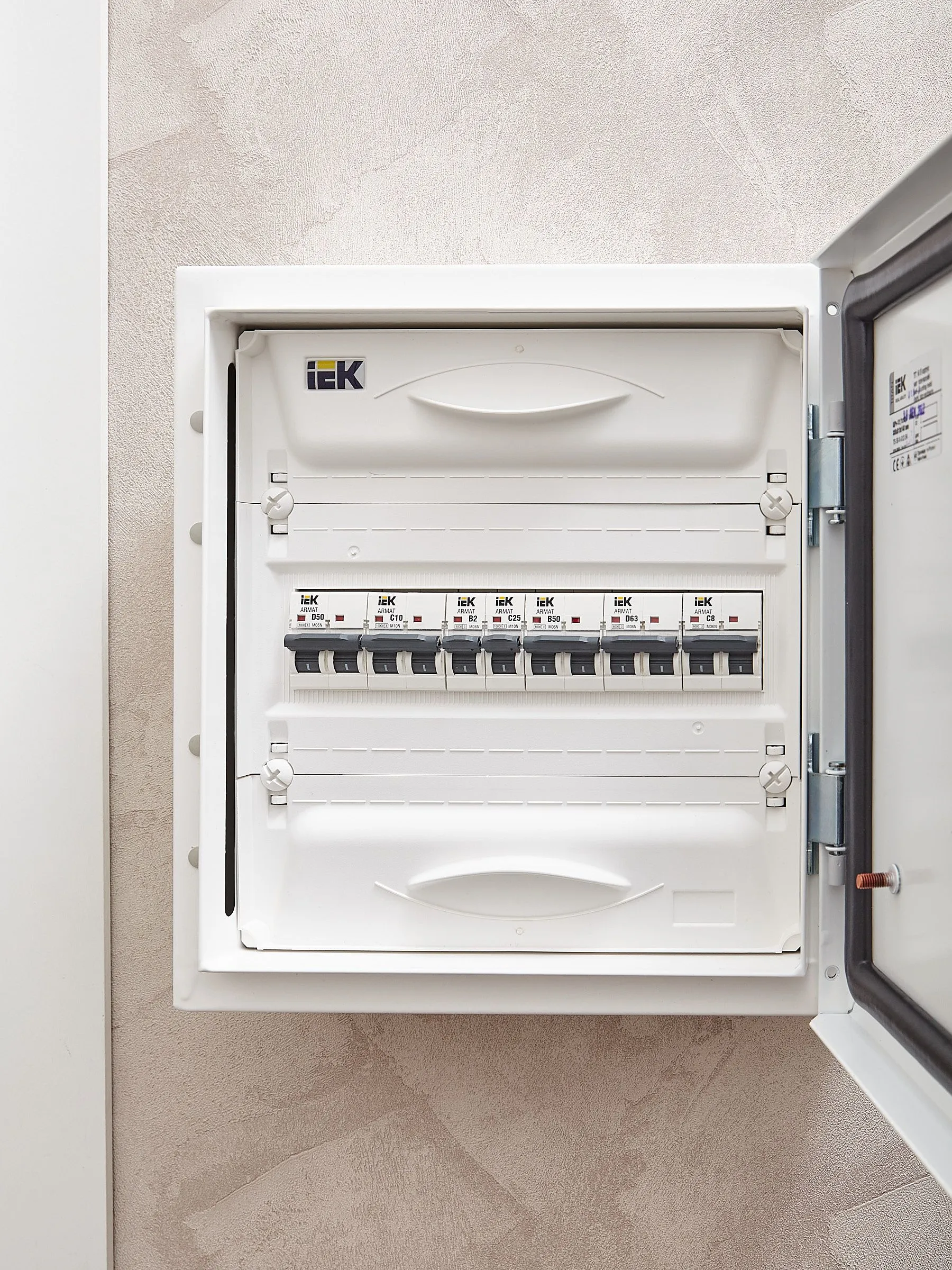 ARMAT Автоматический выключатель M10N 1P C 25А IEK - Фото 10