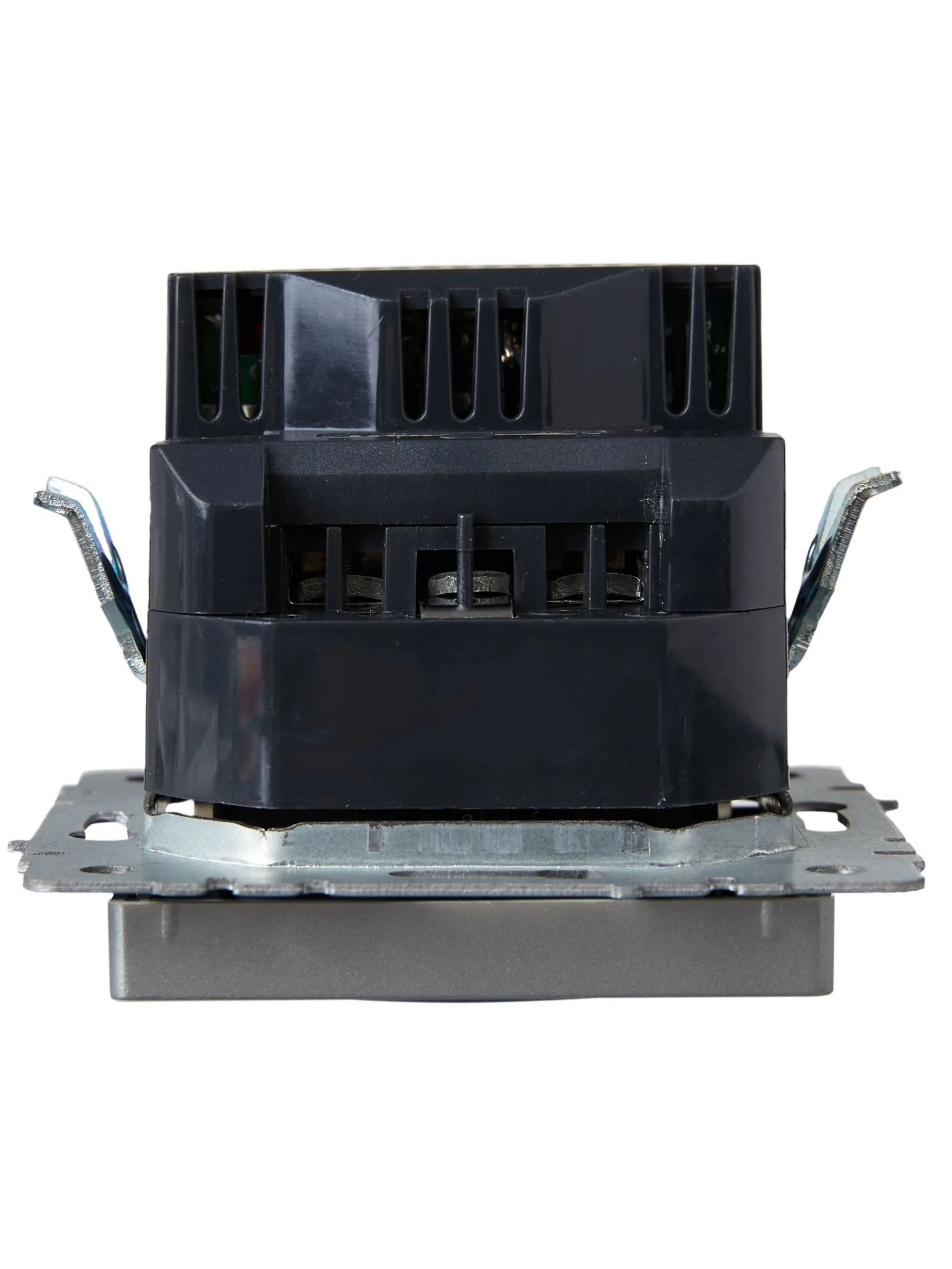 BRITE Розетка 1-местная с заземлением с защитными шторками 16А с USB A+A 5В 2,1А РЮш10-1-БрА алюминий IEK - Фото 7