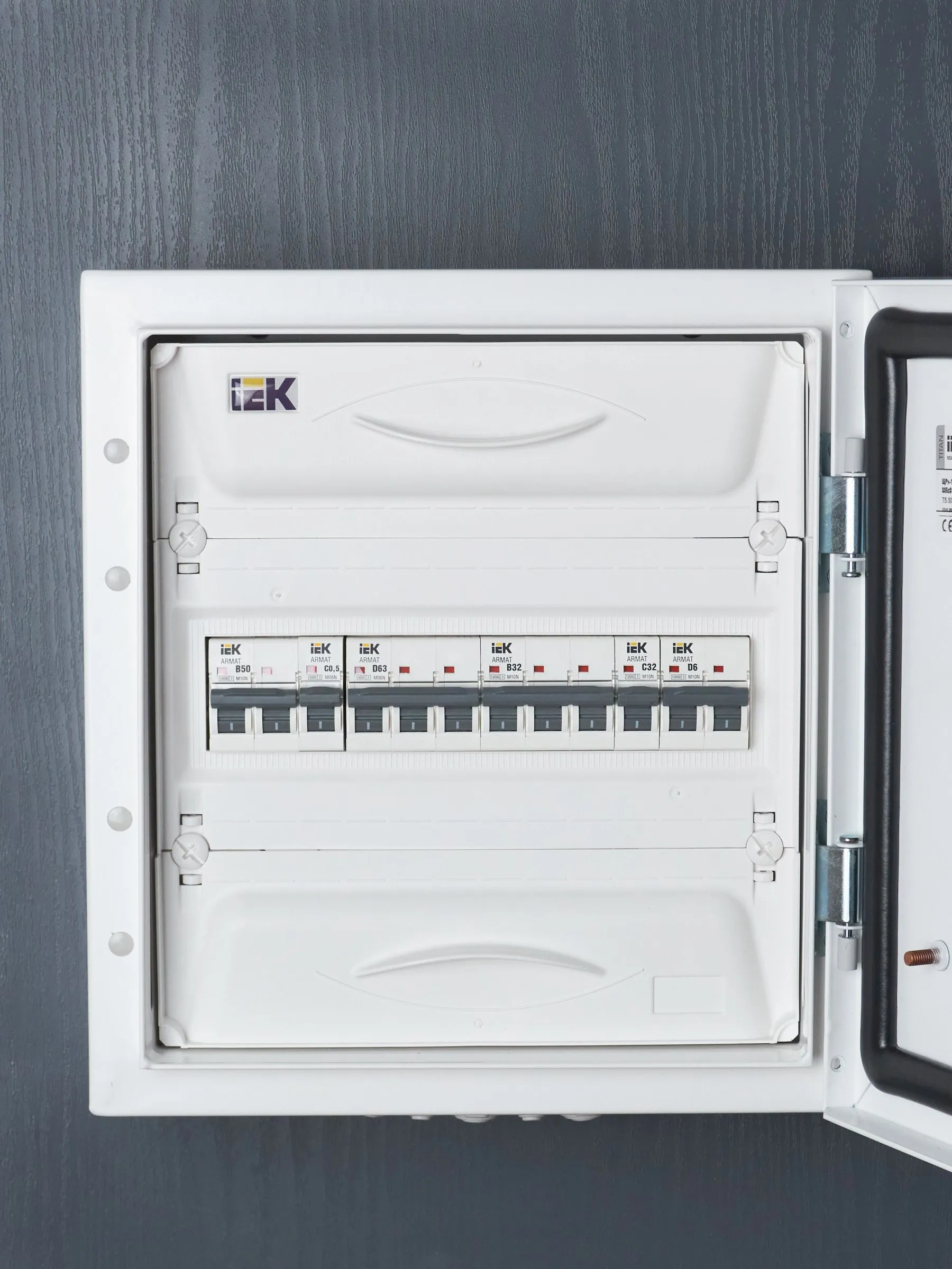 ARMAT Автоматический выключатель M06N 3P D 63А IEK - Фото 10