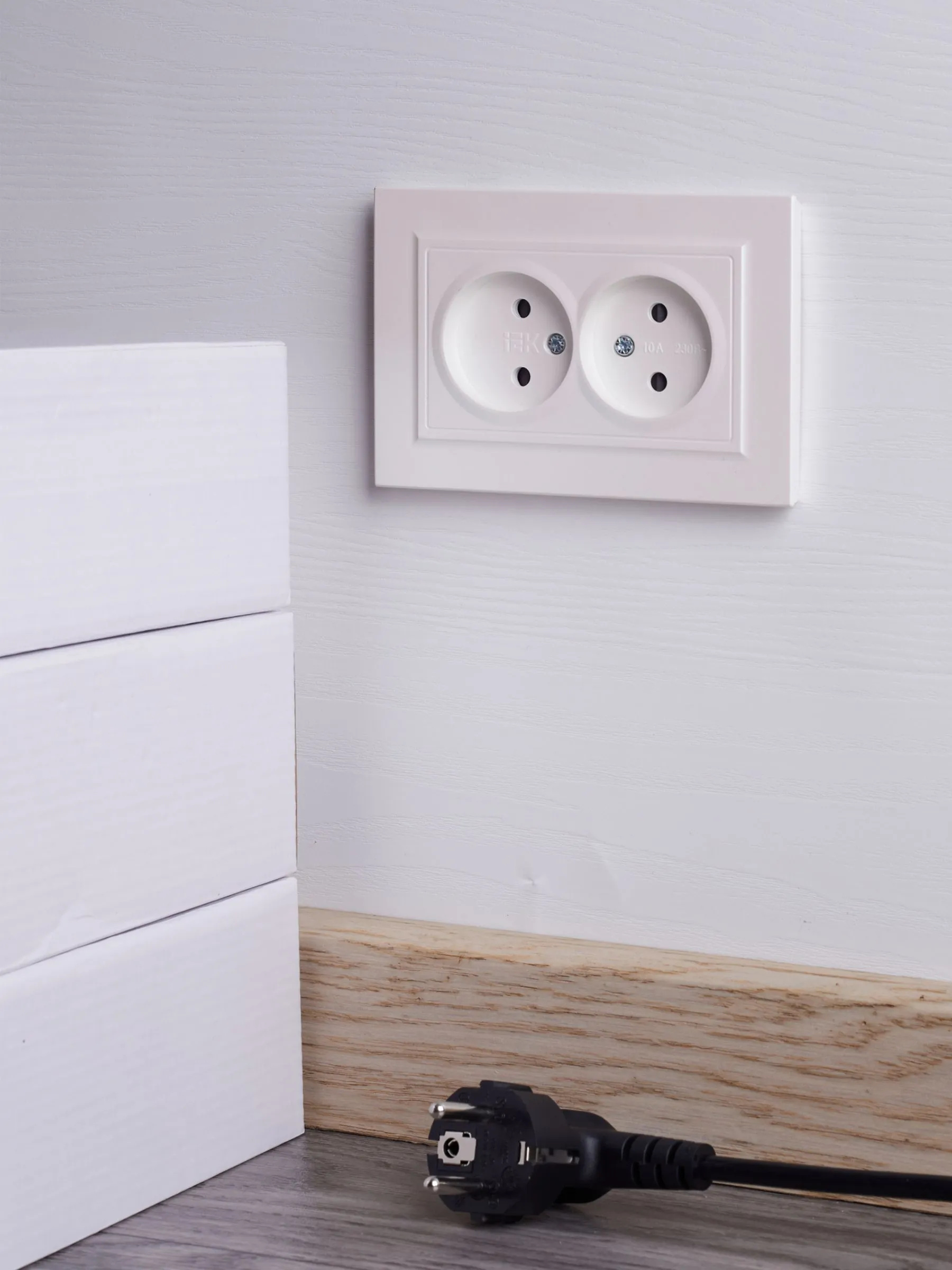 BRITE Розетка 2-местная без заземления с защитными шторками 10А в сборе РСш12-2-БрЖ жемчуг IEK - Фото 5