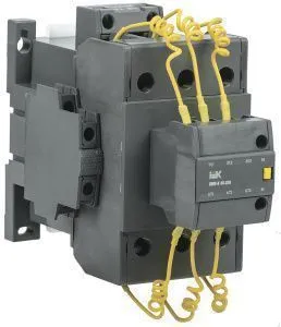 Контактор для конденсаторов КМИ-К 60кВАр IEK 