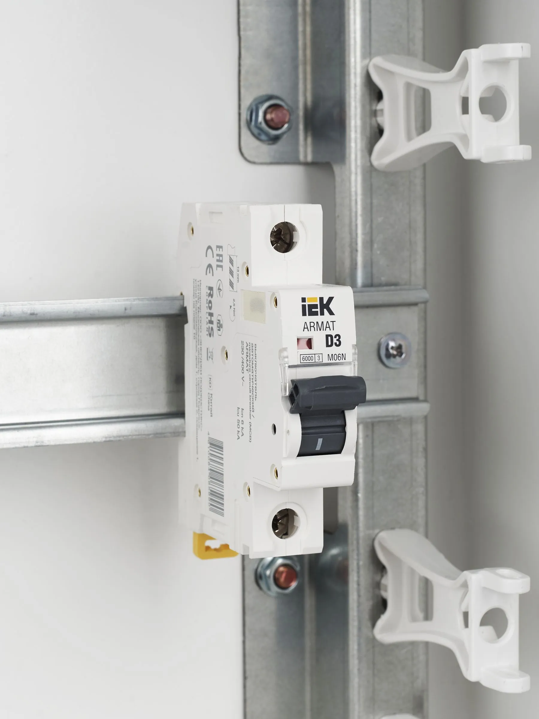 ARMAT Автоматический выключатель M06N 1P D 3А IEK - Фото 8