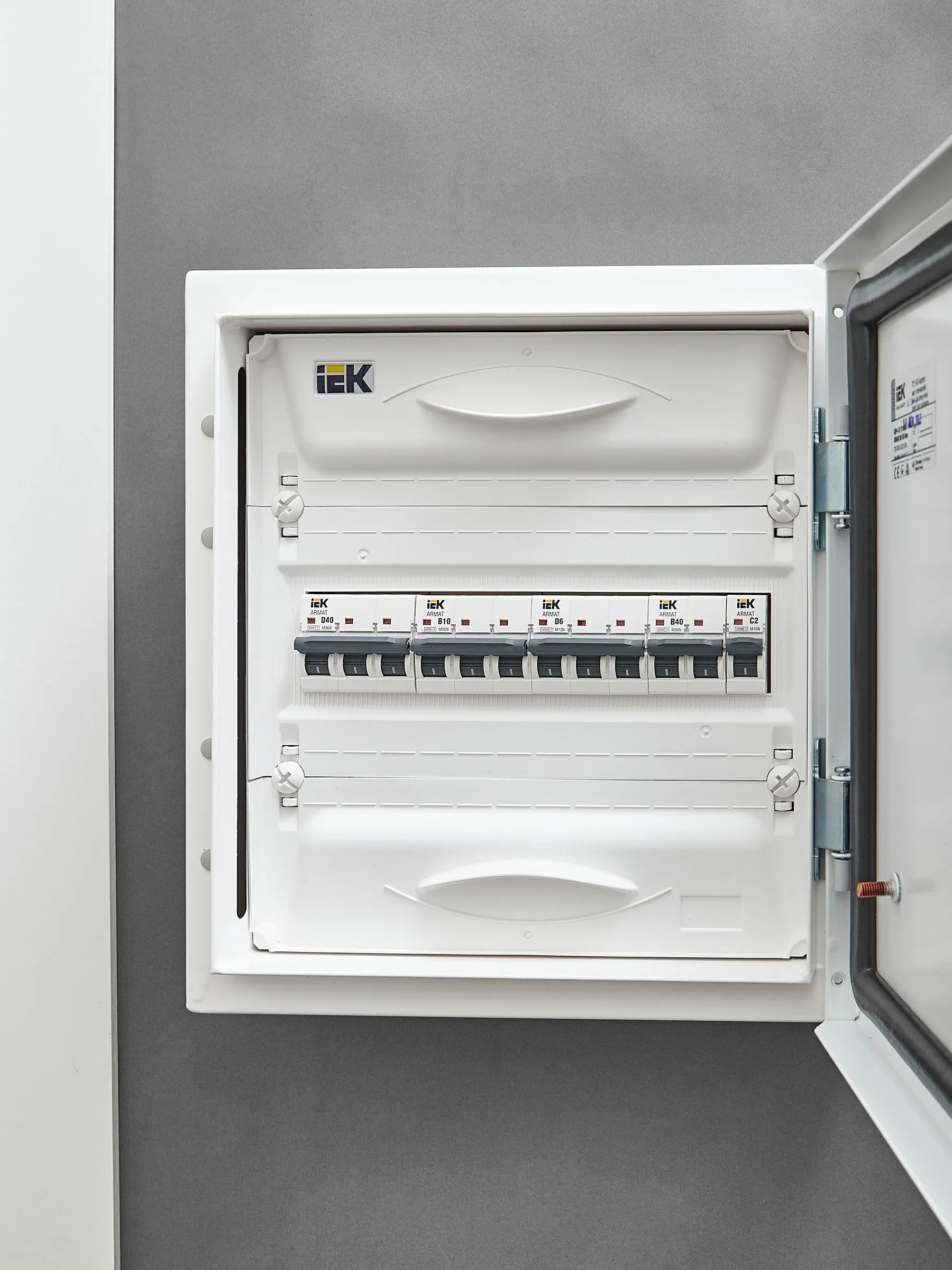 ARMAT Автоматический выключатель M06N 3P B 10А IEK - Фото 6