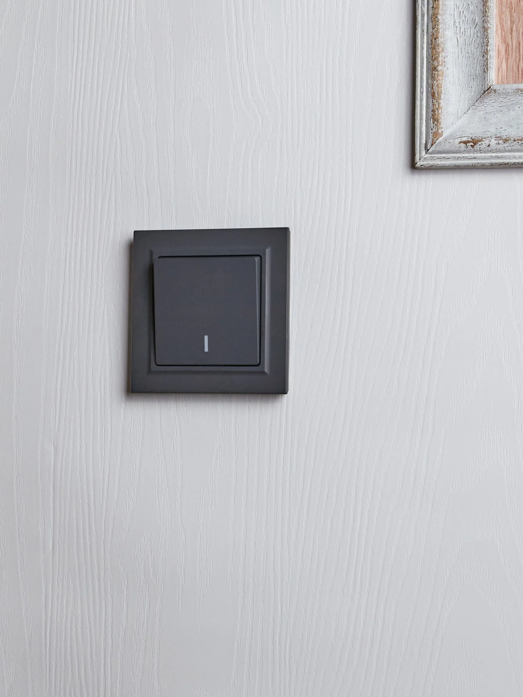 BRITE Выключатель 1-клавишный проходной с индикацией 10А ВС10-1-7-БрГ графит IEK - Фото 5