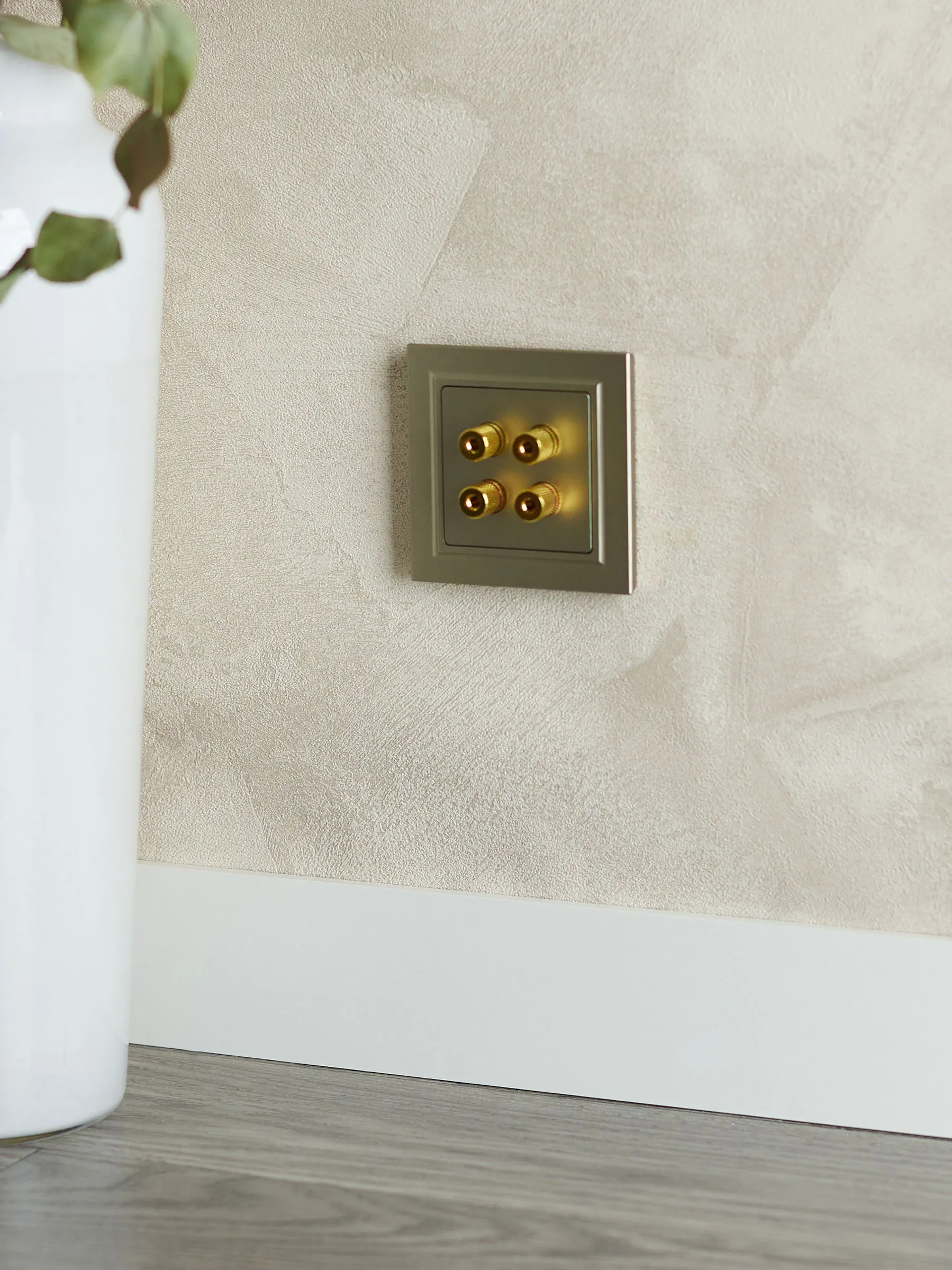 BRITE Аудиорозетка 4-местная РА10-БрШ шампань IEK - Фото 6