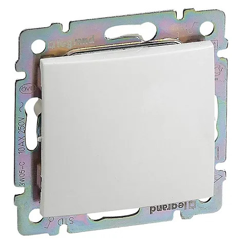 VALENA DIY Переключатель 1-клавишный перекрестный схема 7 10АХ белый для электромонтажа
